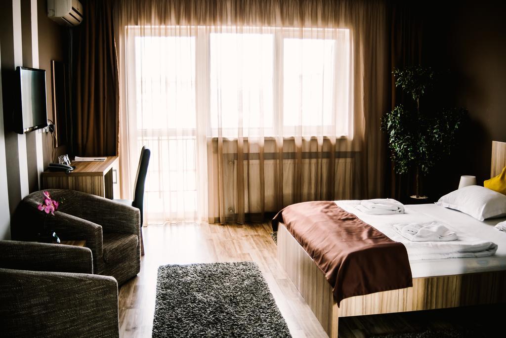 קלוז'-נאפוקה Hotel Gala מראה חיצוני תמונה