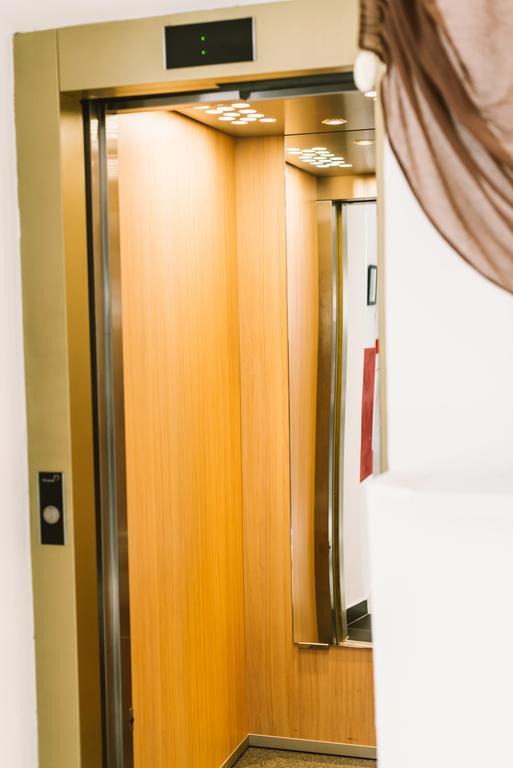 קלוז'-נאפוקה Hotel Gala מראה חיצוני תמונה
