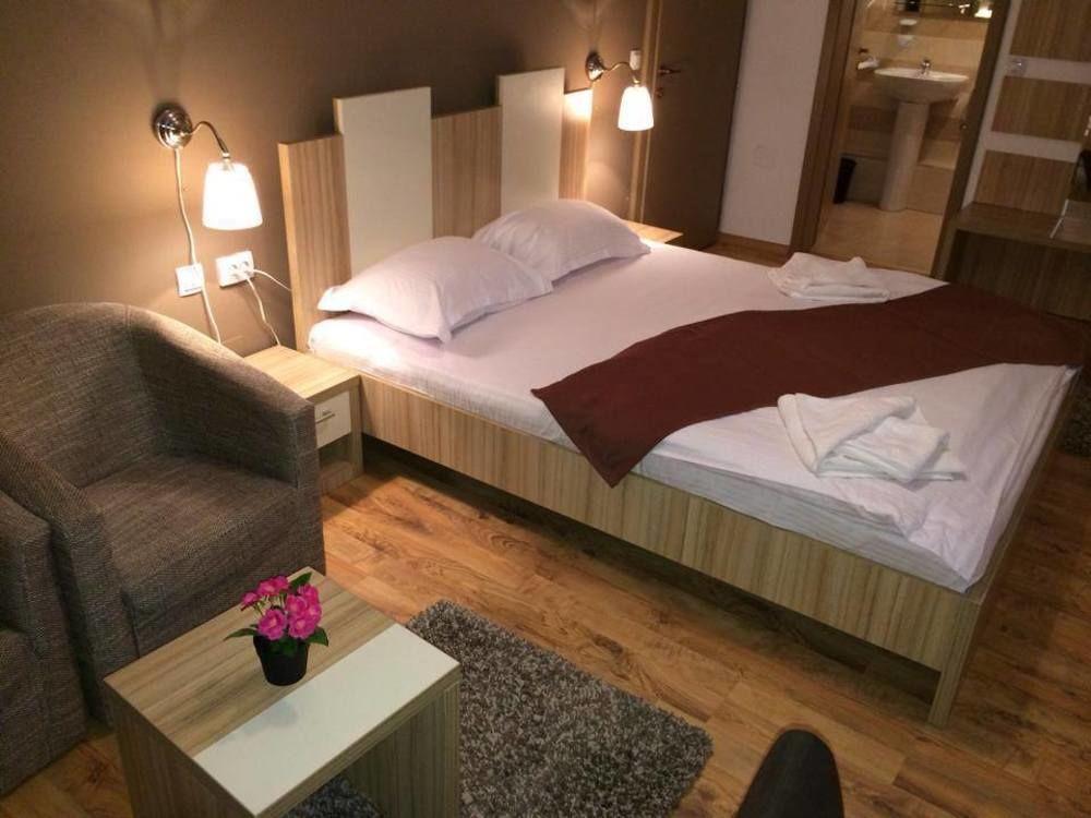 קלוז'-נאפוקה Hotel Gala מראה חיצוני תמונה